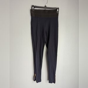 Zara basic women's navy leggings. Size XS leggings